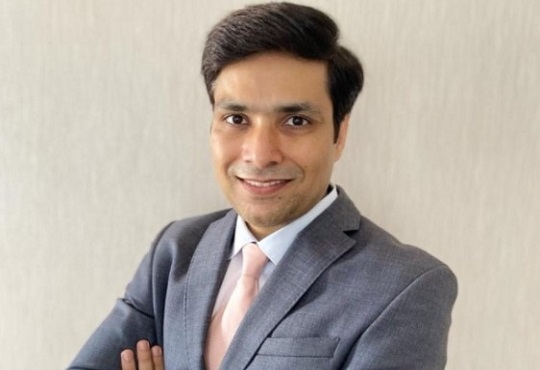 Vijay Deshwal Joins Poonawalla Group as CEO